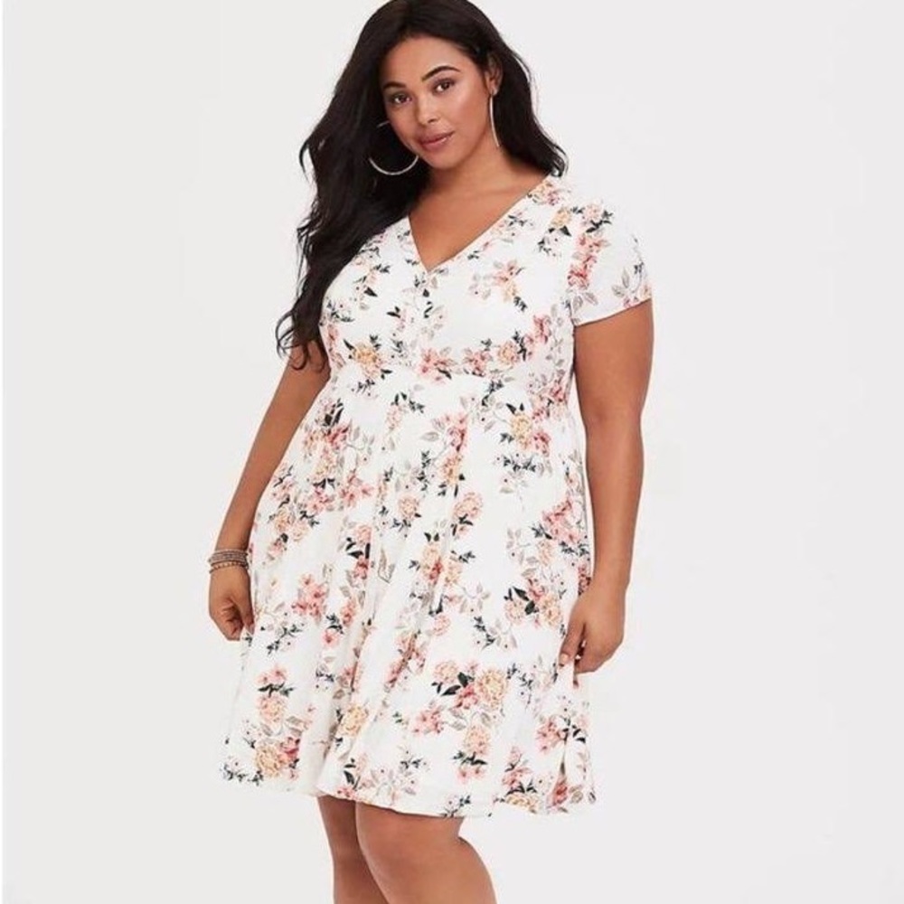 Torrid Size 2 Ivory Floral Challis Mini Shirt Dress